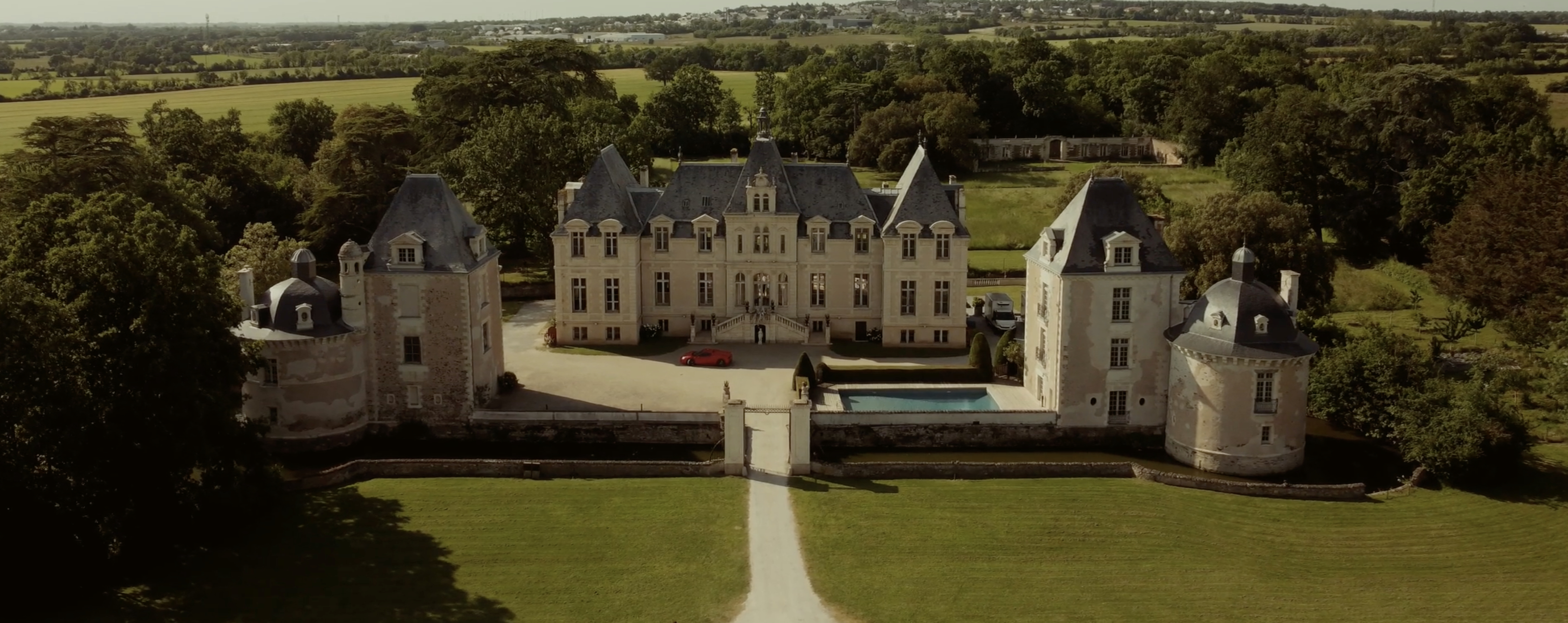 Charlène & Thomas — film de mariage cinématographique
